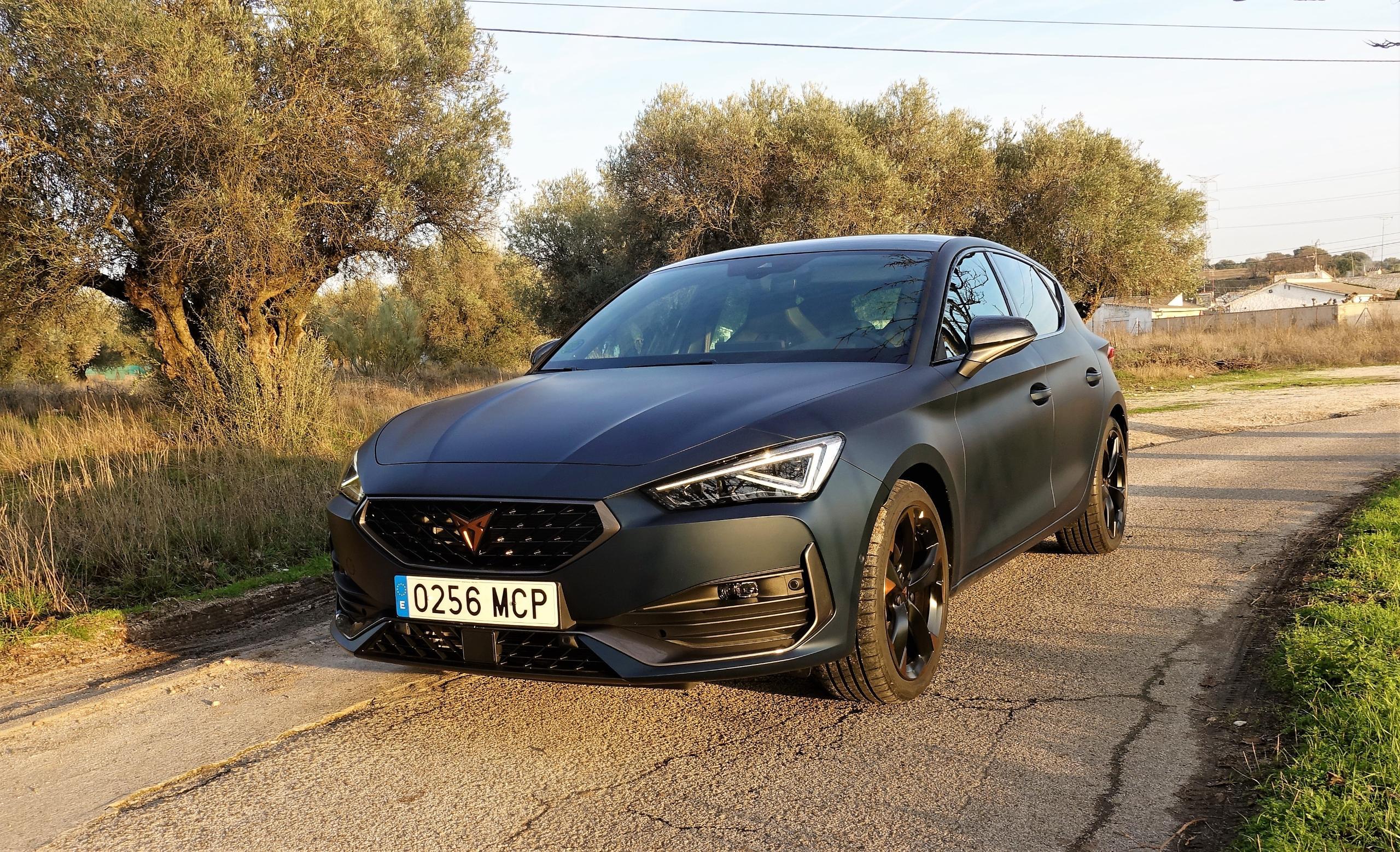 Cupra Leon Etsi Km Ca Kiem Zwyczajna Cupra Auto Katalog