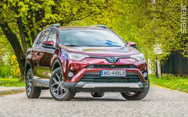 Toyota RAV4 Hybrid 2016