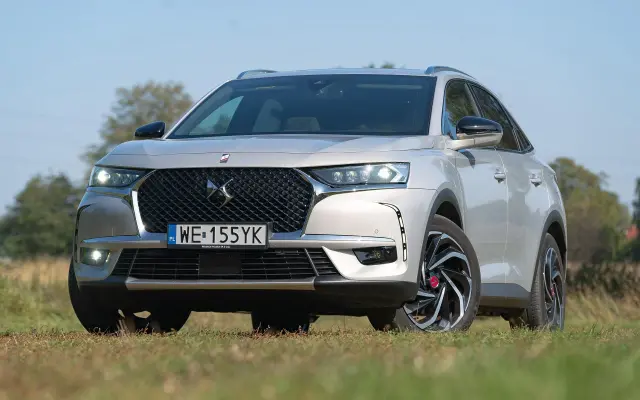 DS7 Crossback E-tense: luksus i moc