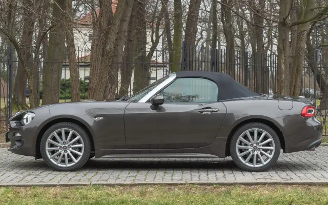 Fiat 124 Spider