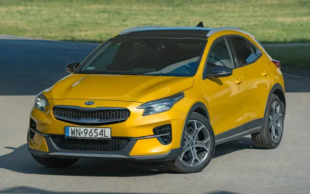 Kia XCeed: trochę crossover, a trochę kompakt