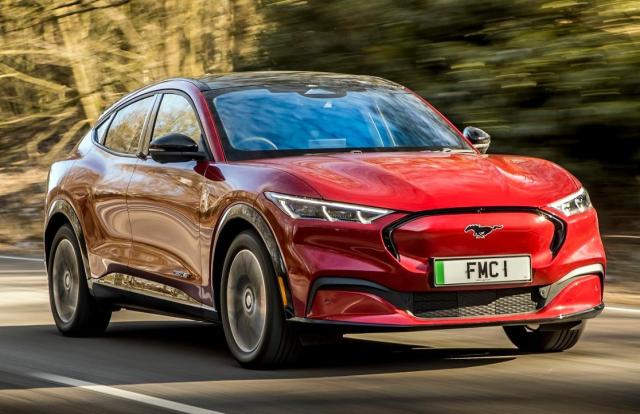 Ford Mustang Mach-E: drogo, coraz drożej