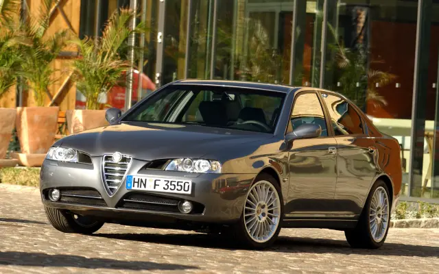 Alfa Romeo 166