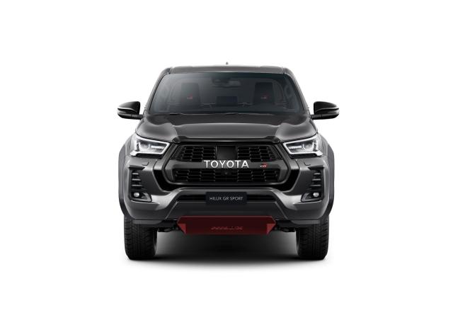 Toyota Hilux prosto z rajdu Dakar