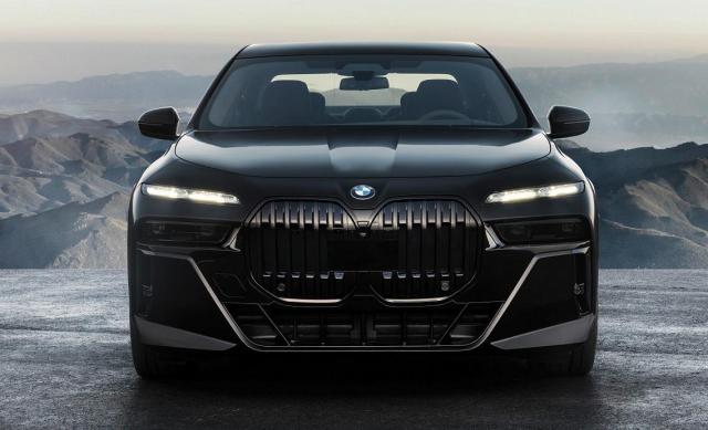 Nowe BMW i7 (2022) gwiazdą Goodwood Festival of Speed