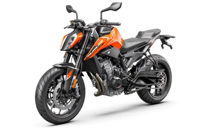 KTM  wypełnia lukę w ofercie Duke