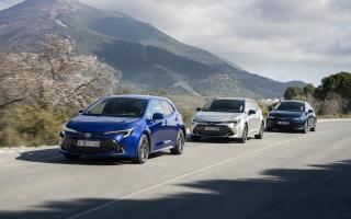 Toyota Corolla wraca na szczyt, Tesla Model Y mocno w dół
