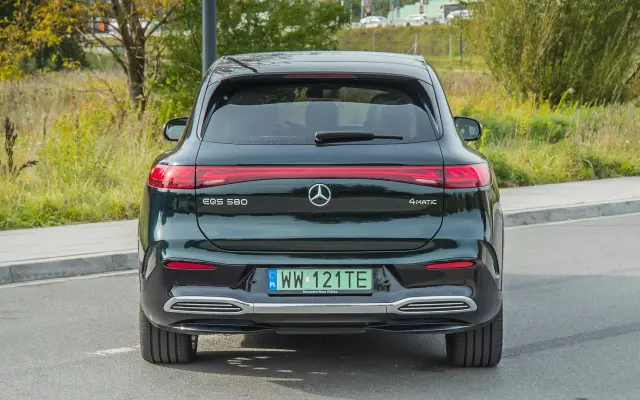Mercedes EQS SUV