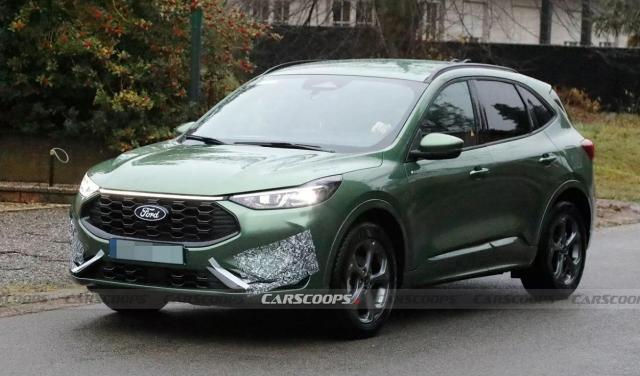 Nowy Ford Kuga 2024 na zdjęciach szpiegowskich