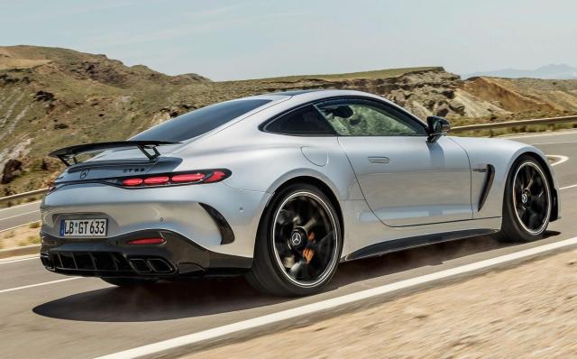 Nowy Mercedes-AMG GT 2024 nadjeżdża!