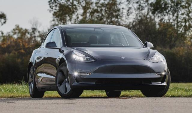 Tesla znów obniżyła ceny aut