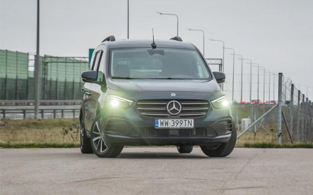 Mercedes Klasa T – czyli Kangoo de luxe 