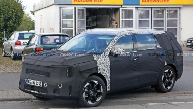 Nowa Kia Sorento 2023 widziana w Europie