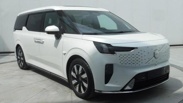 Tak wygląda nowe Volvo EM90