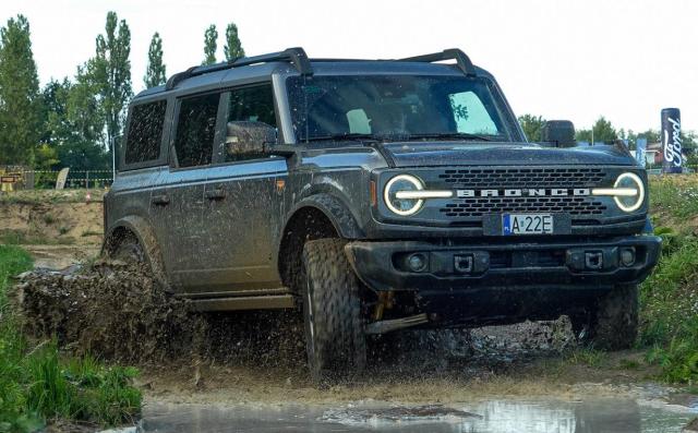 Ford Bronco 2024 – niższa cena