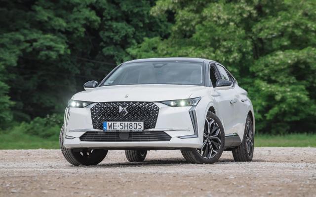 DS4 E-Tense Rivoli – luksusowy kompakt znad Loary