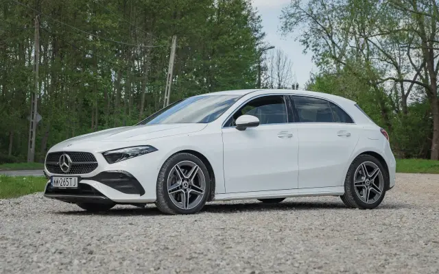 Mercedes A220 4MATIC AMG Line