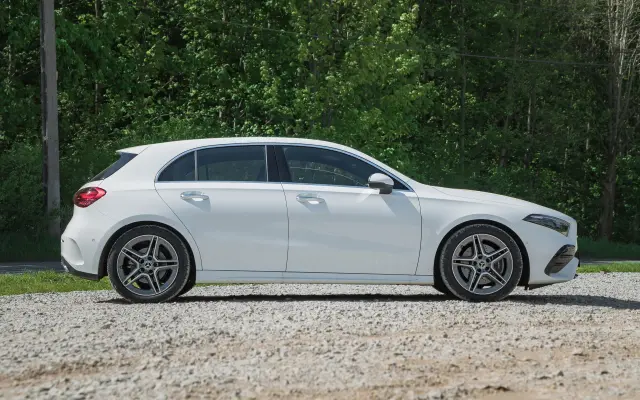 Mercedes A220 4MATIC AMG Line