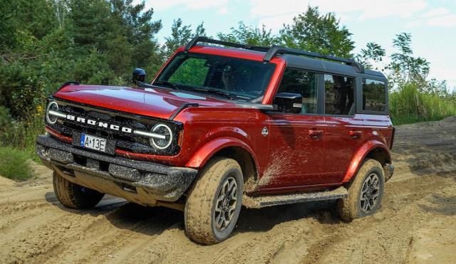 Ford Bronco hybrydą Plug-in?