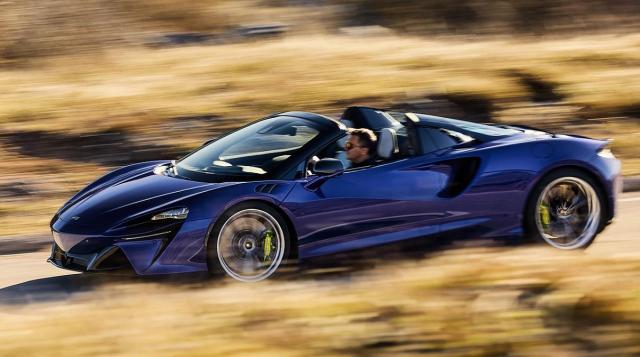 Nowy McLaren Artura Spider 2024