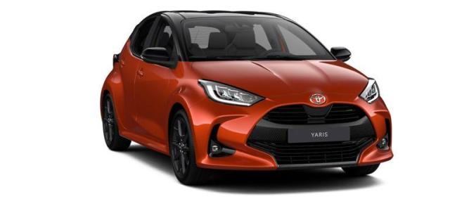 Toyota Yaris i Yaris Cross – pomarańczowy zawrót głowy
