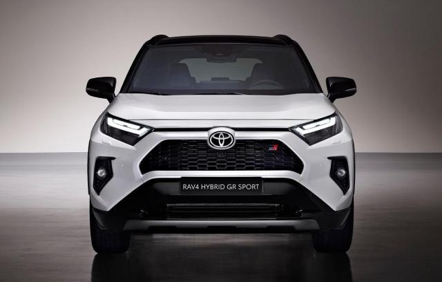 Toyota RAV4 w wersji GR Sport (2023)
