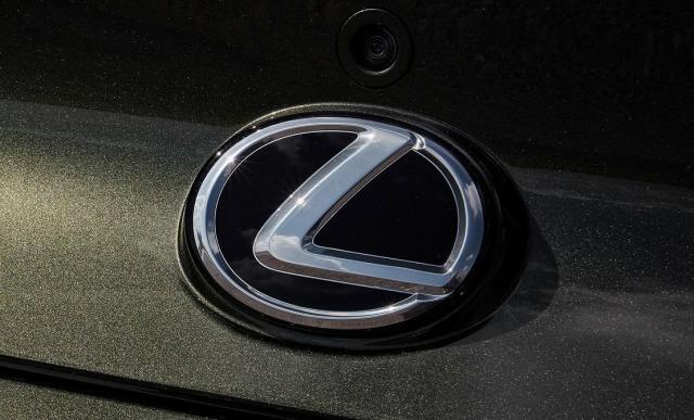 Duża akcja naprawcza modeli Lexusa w Polsce