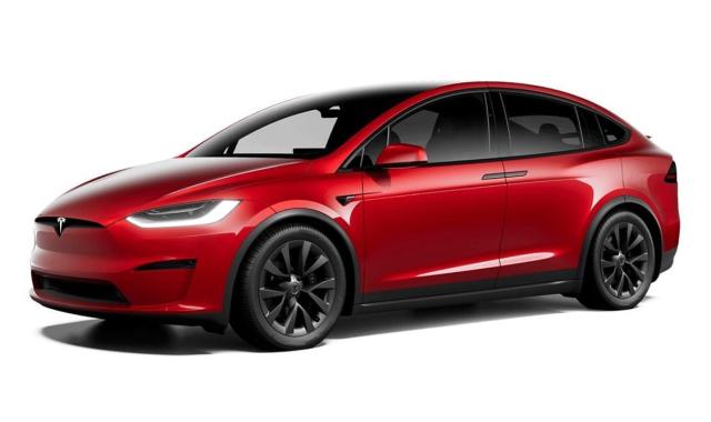 Tesla S i Tesla X z normalną kierownicą