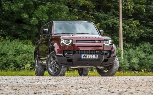 Land Rover Defender 130 - wskrzeszona legenda