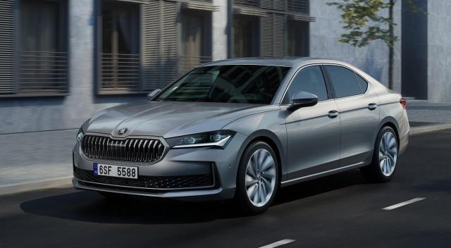 Nowa Skoda Superb 2024 – cena liftbacka