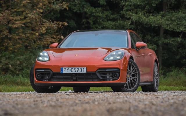 Porsche Panamera 4 E-Hybrid Platinum Edition - elegancja i sportowy pazur