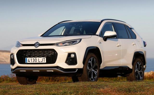 Suzuki Across wzywane do serwisu z powodu usterki oprogramowania hybrydy