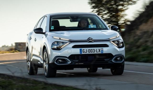 Elektryczny Citroen C4 i C4 X w ulepszonej wersji