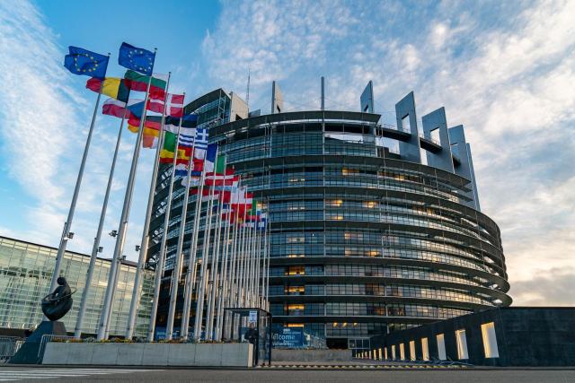 Europosłowie przyjęli stanowisko w sprawie Euro 7