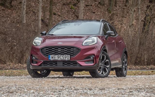 Ford Puma Vivid Ruby - szlachetna edycja 