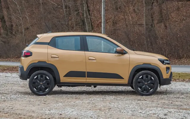 Dacia Spring Extreme FL2024