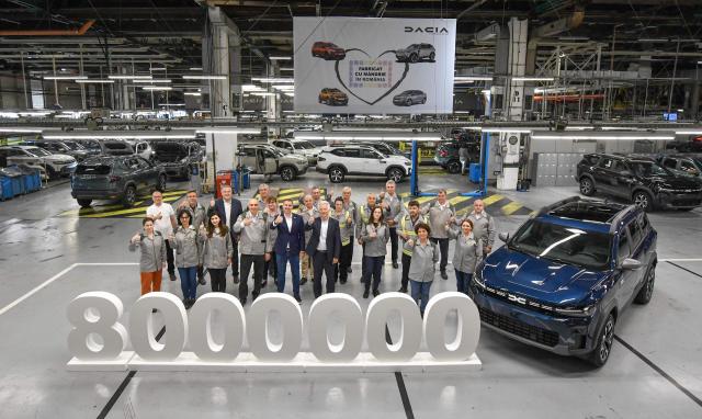 Osiem milionów Dacii zjechało z taśm fabryki w Rumunii
