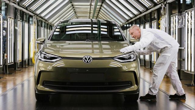 Volkswagen zapowiada tańsze samochody elektryczne