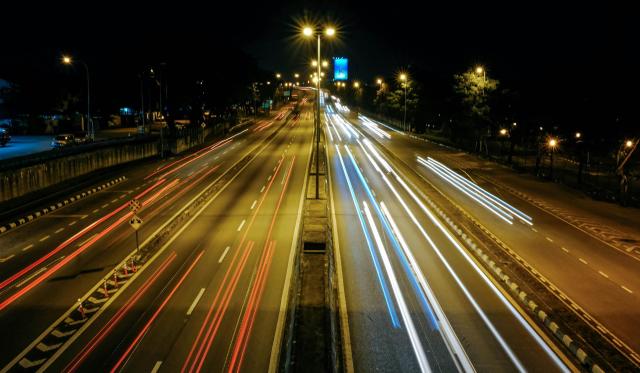 Jak zachować się w przypadku awarii na autostradzie? 