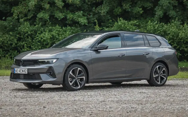 Opel Astra Sports Tourer Ultimate Plug-in Hybrid
