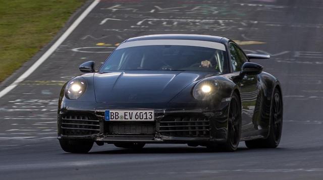 Nadjeżdża hybrydowe Porsche 911!
