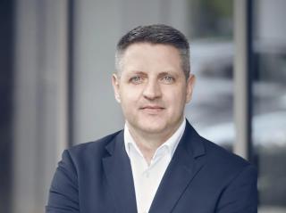 Motoryzacja pod presją – ceny, regulacje i nowe trendy