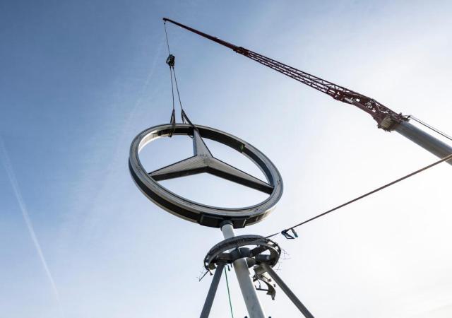 Mercedes-Benz w obliczu wyzwań: wyniki 2024 roku i plany naprawcze
